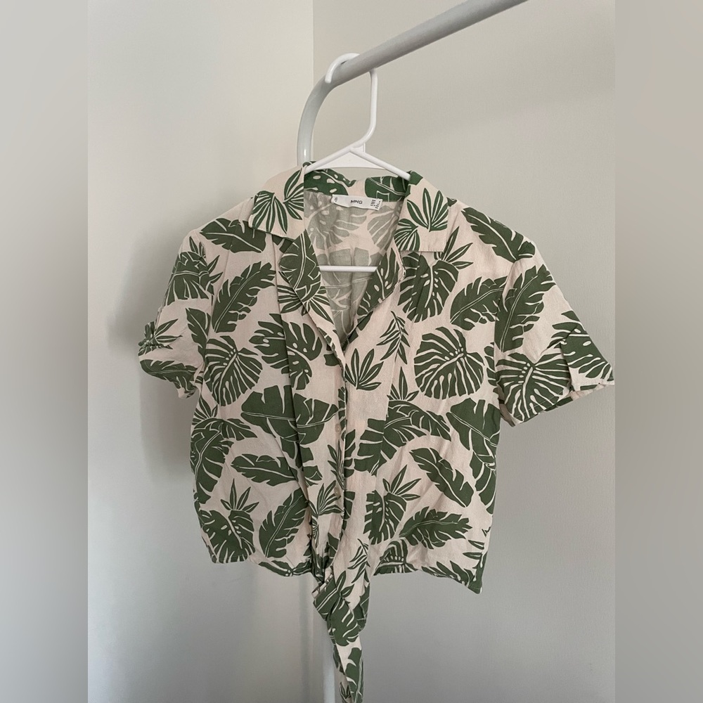 Mango Collared Top